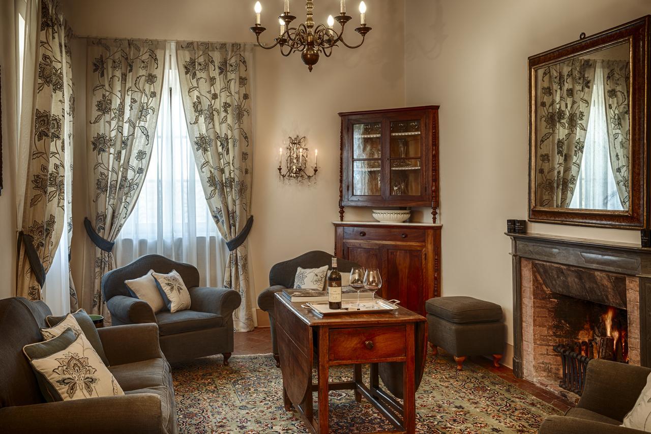 Le Suites Di Castello Di Ama Gaiole in Chianti Exterior photo
